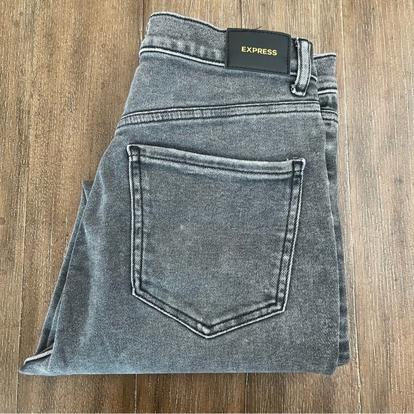 EXPRESS Jeans Mom Jeans Women’s 6 R Ankle Ripped Supper High Rise Straight - Picture 10 of 11